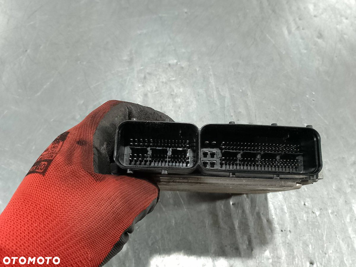 KOMPUTER, STEROWNIK VW PASSAT B6  03C906056EE   1.6 FSI - 3