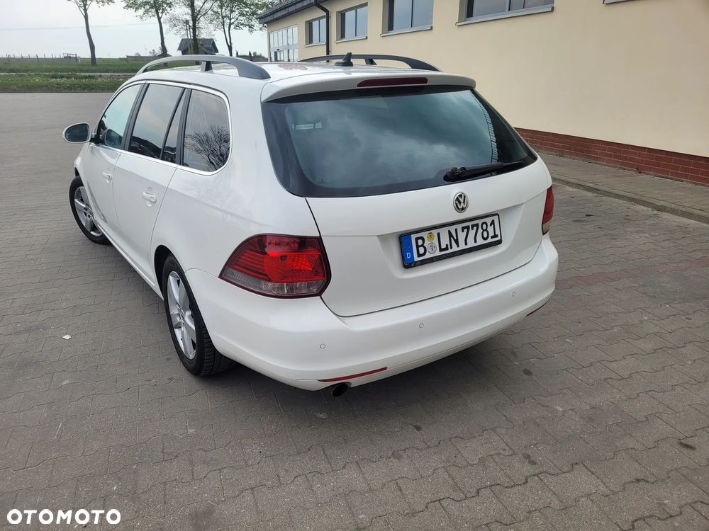 Volkswagen Golf - 4