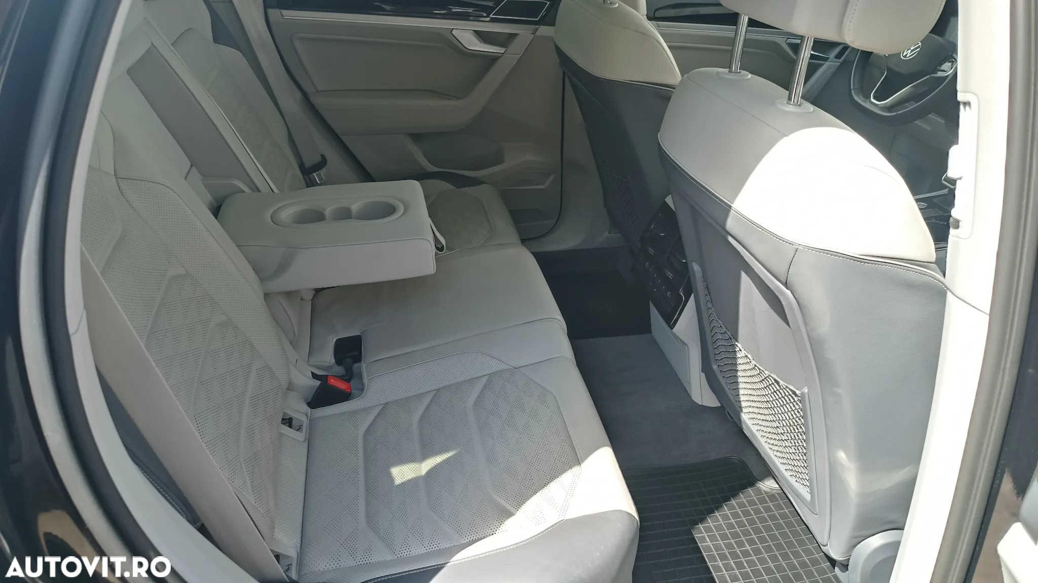 Volkswagen Touareg V6 TDI Elegance - 31