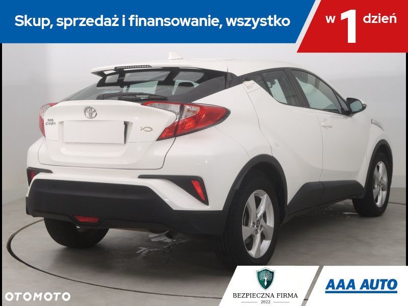Toyota C-HR - 6