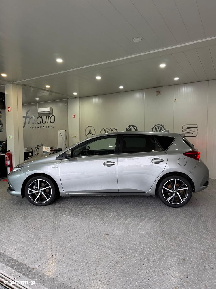 Toyota Auris 1.8 HSD Comfort+P.Sport - 3