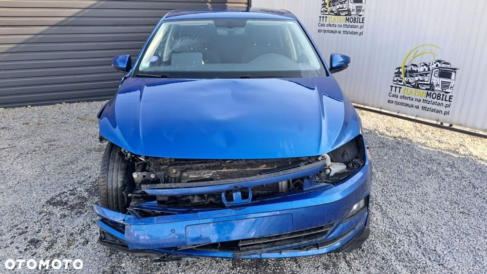 Volkswagen Polo - 2