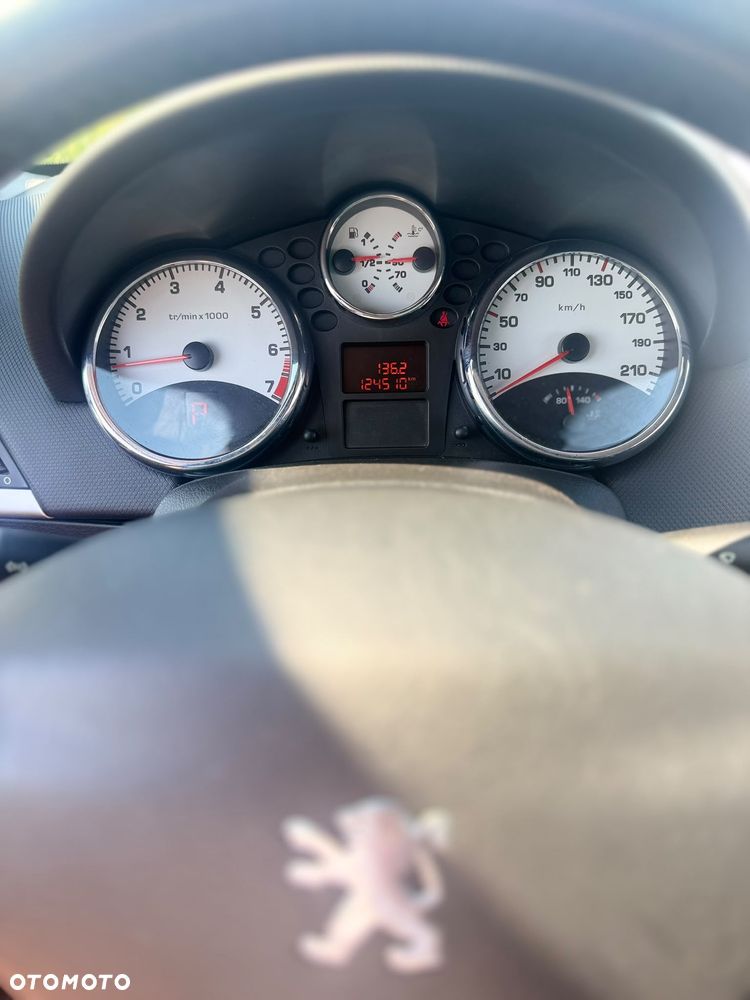 Peugeot 207 CC 120 VTi Automatik Allure - 12