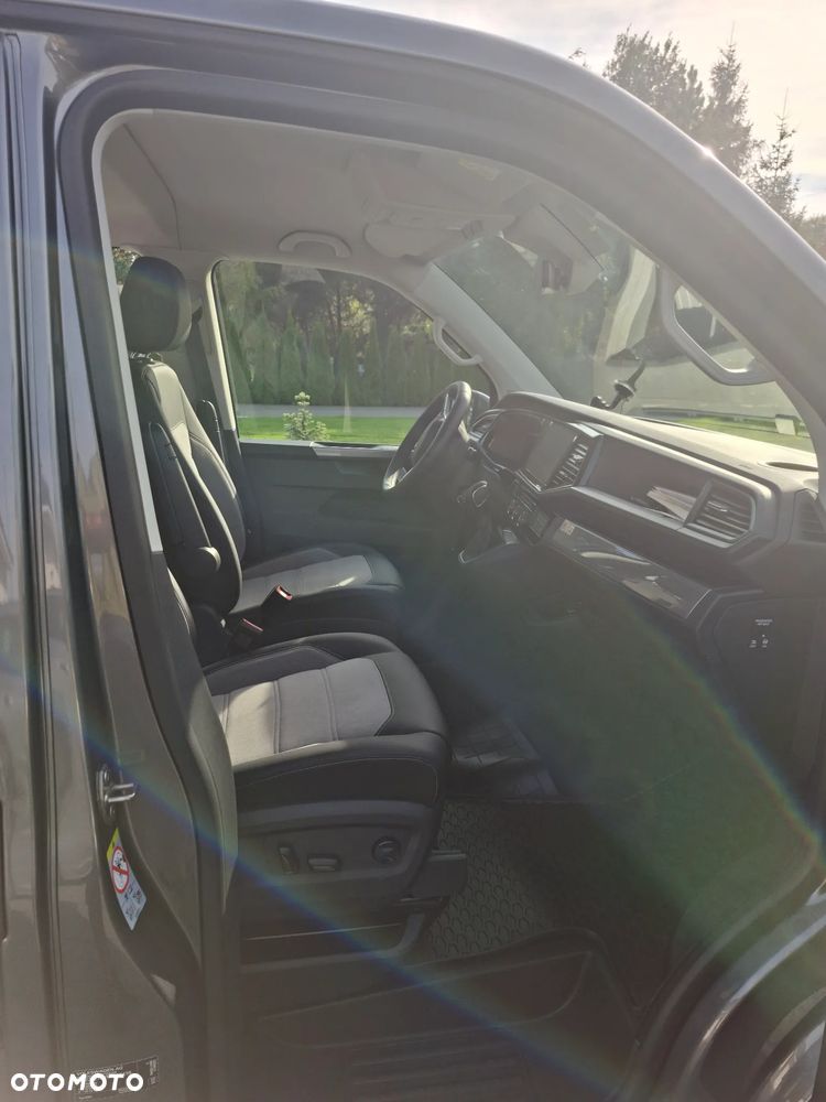 Volkswagen Multivan - 20