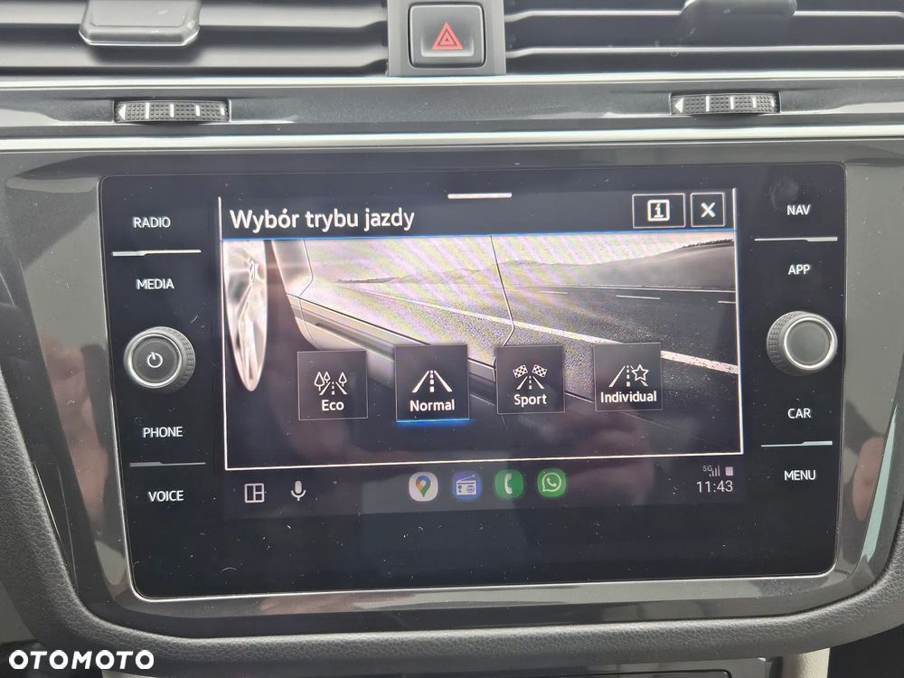 Volkswagen Tiguan 2.0 TSI 4Mot Elegance DSG - 25