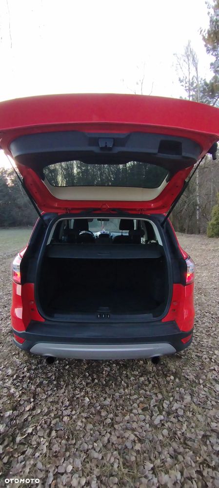 Ford Kuga 1.5 EcoBoost 2x4 Titanium - 16