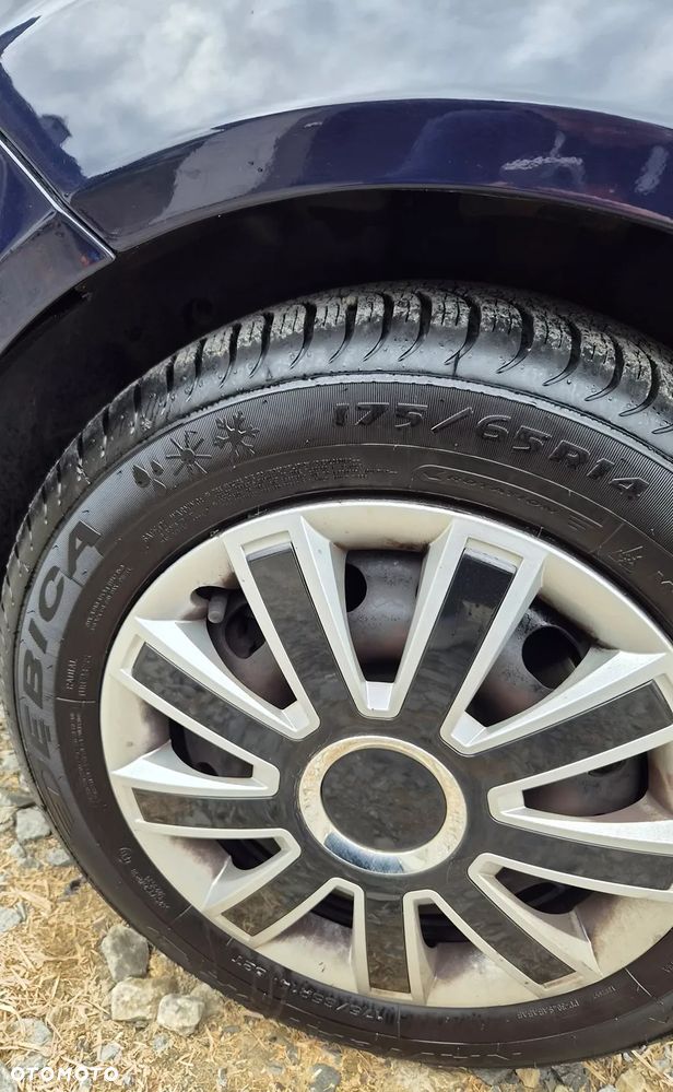 Ford Fiesta - 12