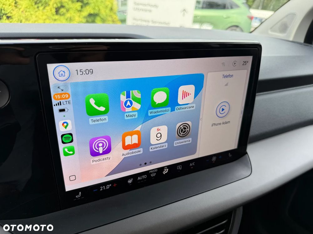 Ford E-Transit Courier Van - 21