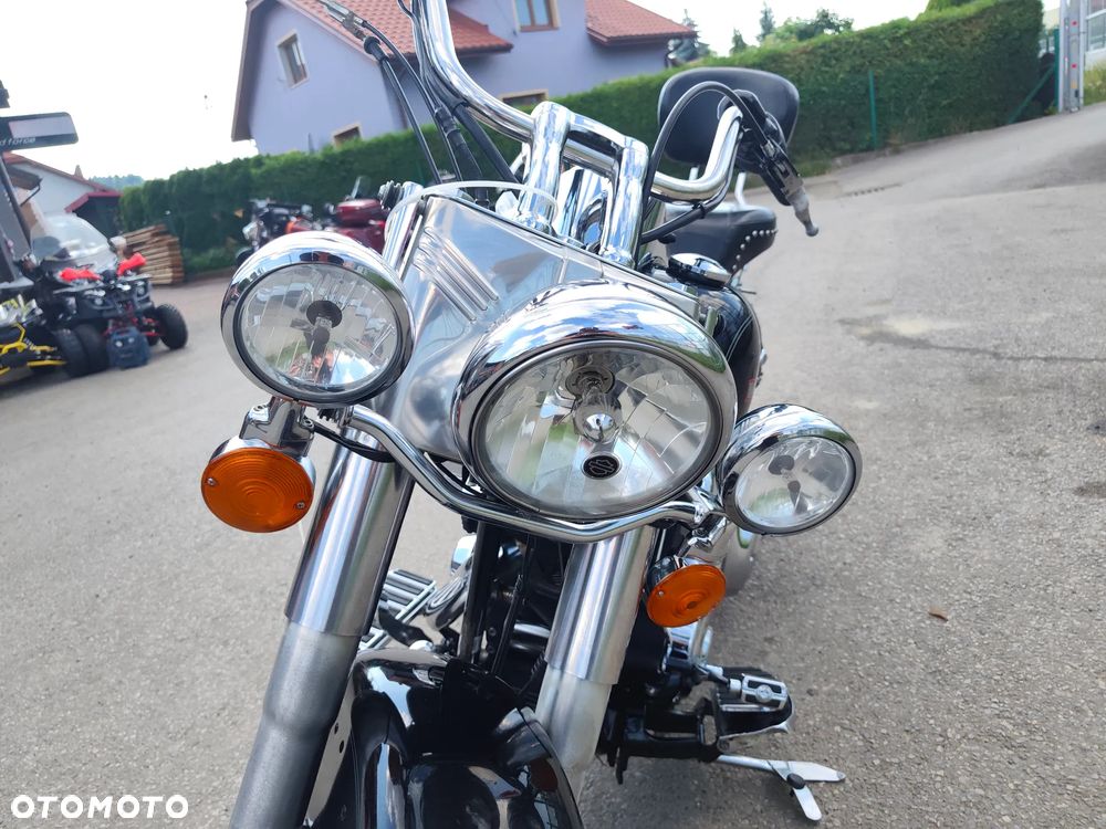 Harley-Davidson Softail Heritage Classic - 33