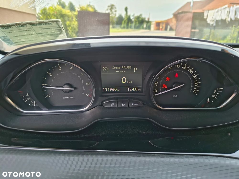 Peugeot 2008 PureTech 110 Stop&Start EAT6 Crossway - 24