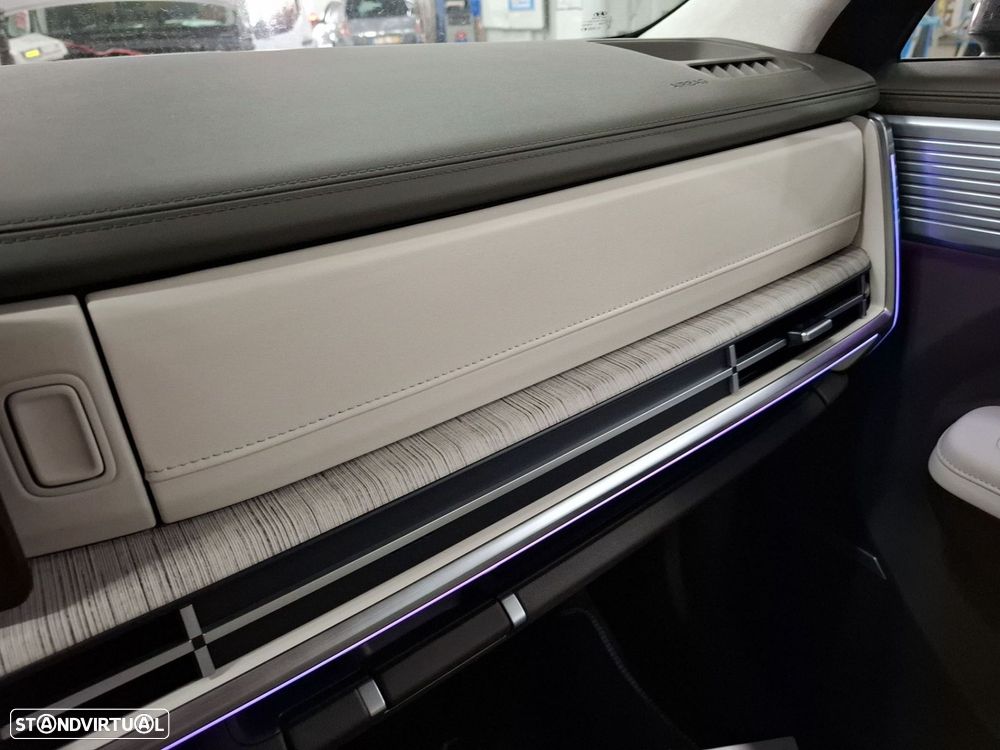 Hyundai Santa Fe 1.6 T-GDI PHEV Vanguard - 29