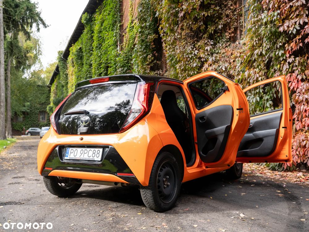 Toyota Aygo 1.0 VVT-i JBL Edition - 2