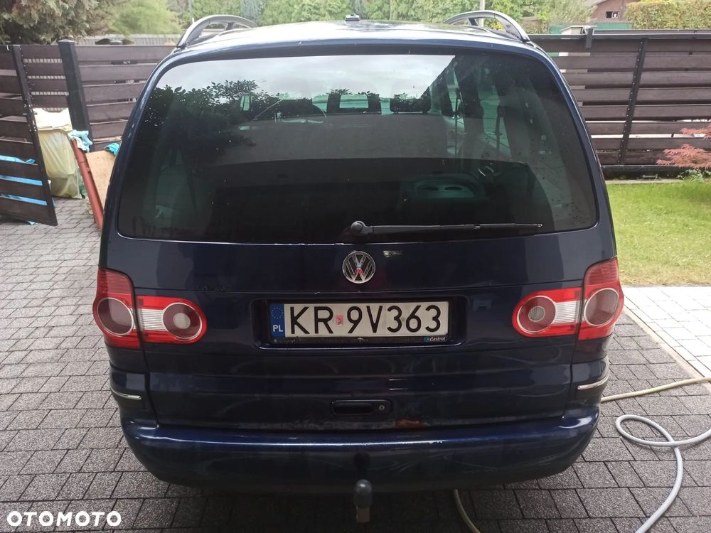 Volkswagen Sharan 1.9 TDI Comfortline - 4
