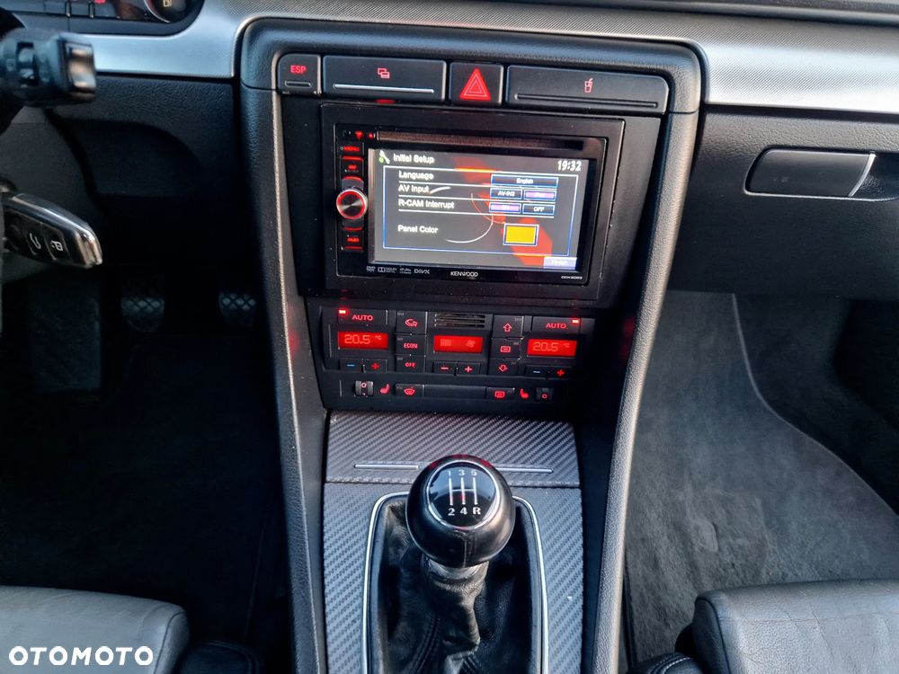 Audi A4 Avant - 15