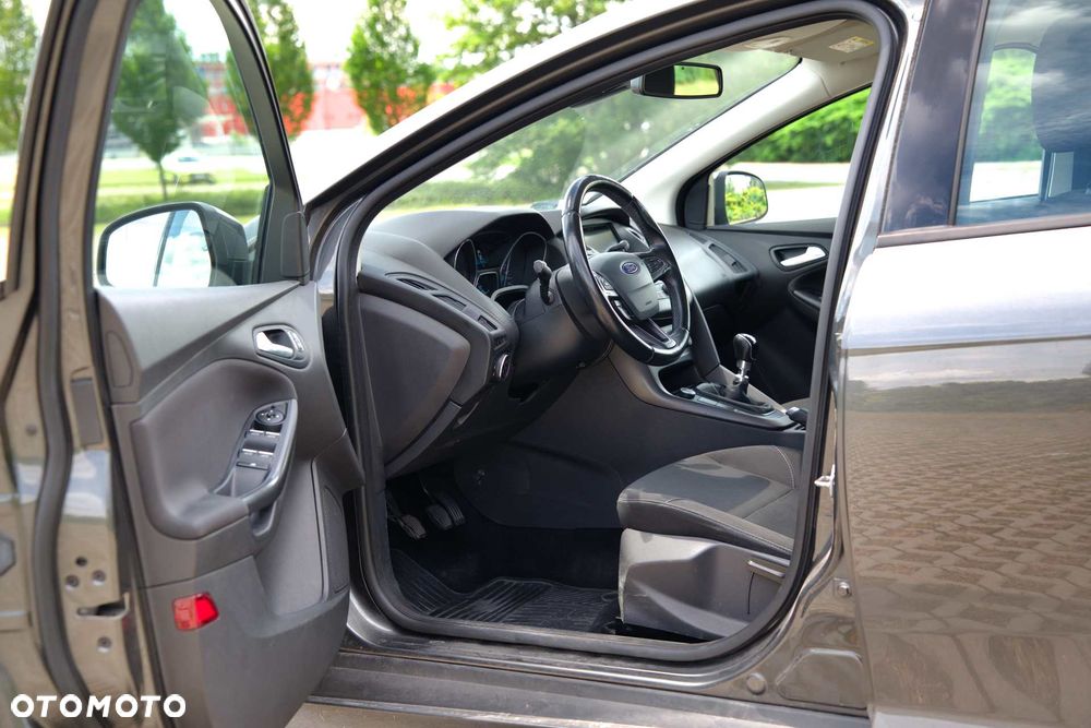 Ford Focus 1.5 TDCi Titanium ECOnetic ASS - 9