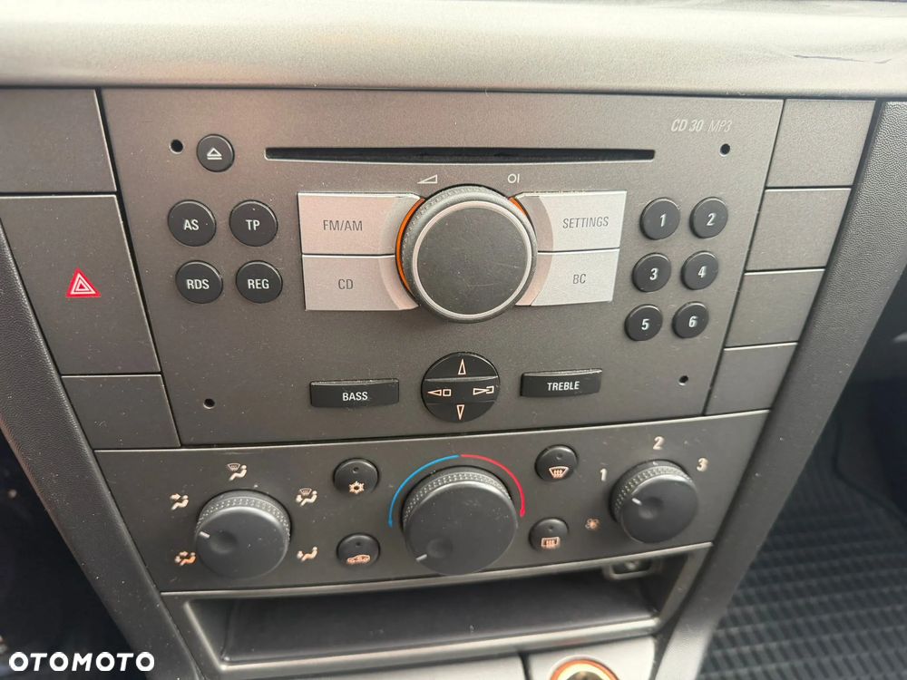 Opel Vectra 1.9 CDTI Cosmo - 9