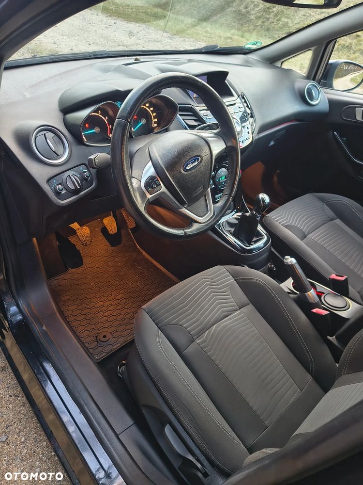 Ford Fiesta 1.0 EcoBoost Trend - 22