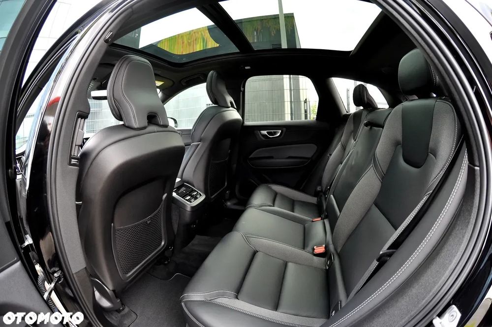 Volvo XC 60 B4 B Geartronic RDesign - 30