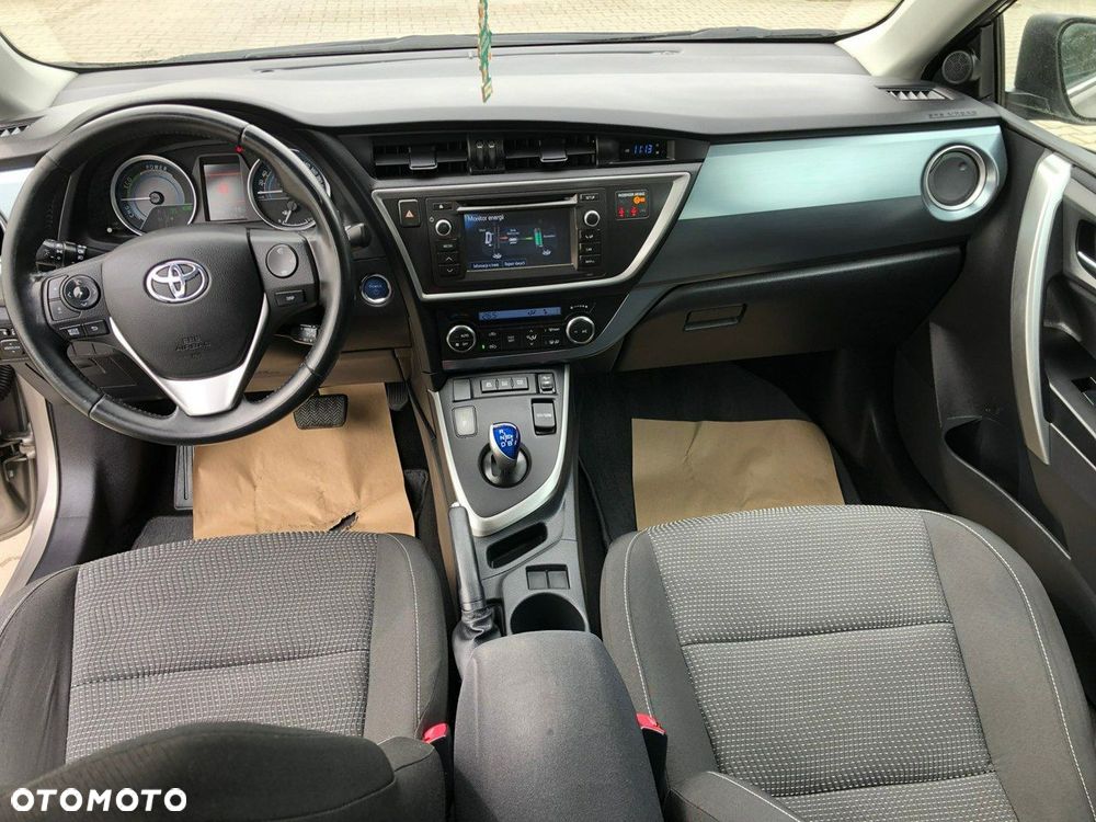 Toyota Auris - 9