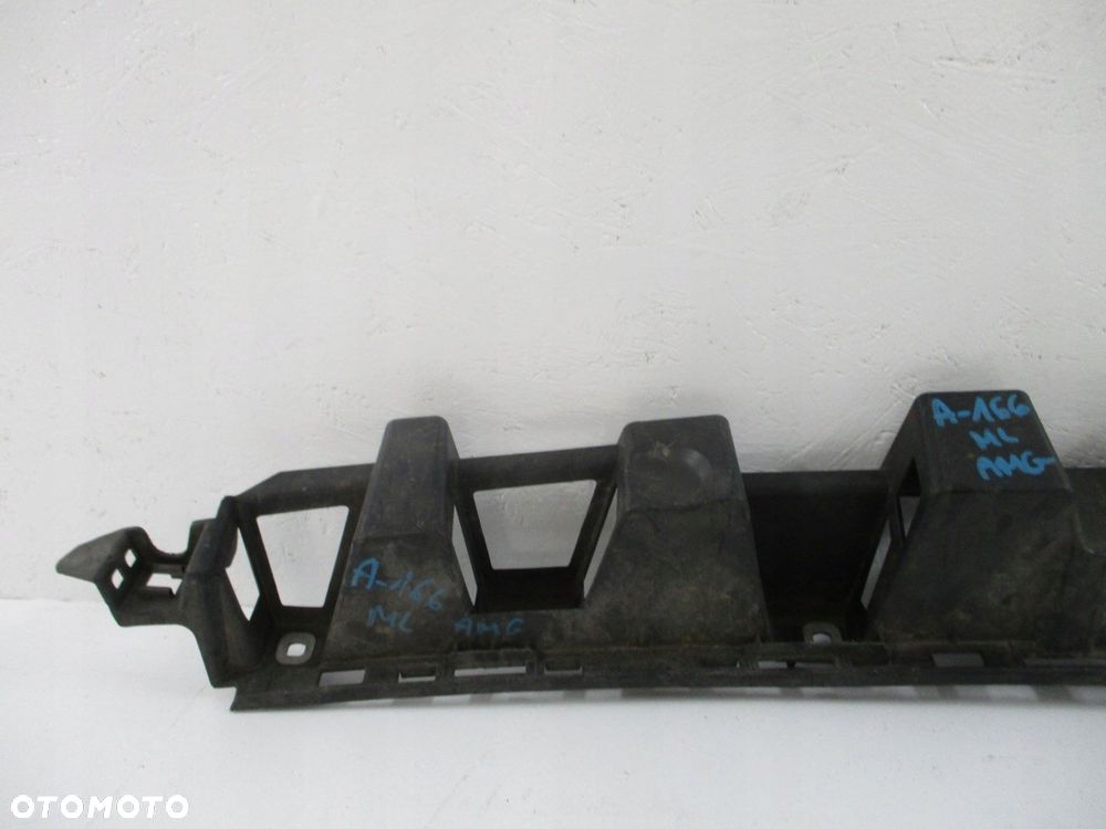 Ślizg ZDERZAKA TYŁ MERCEDES ML166 A1668850165 - 5