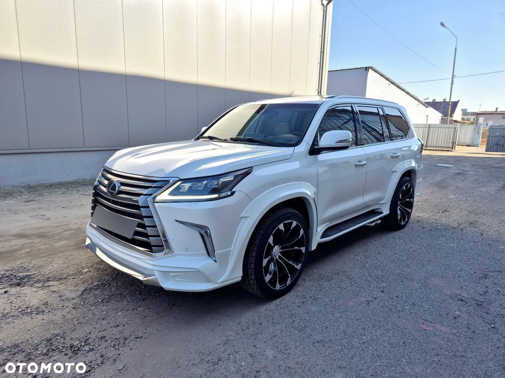Lexus LX 570 Omotenashi - 31