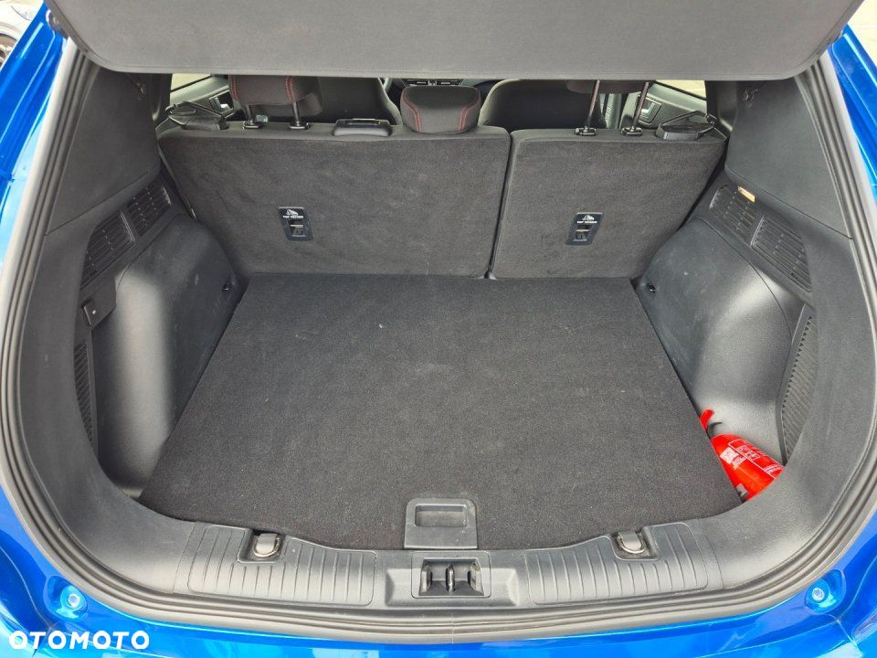 Ford Kuga - 12