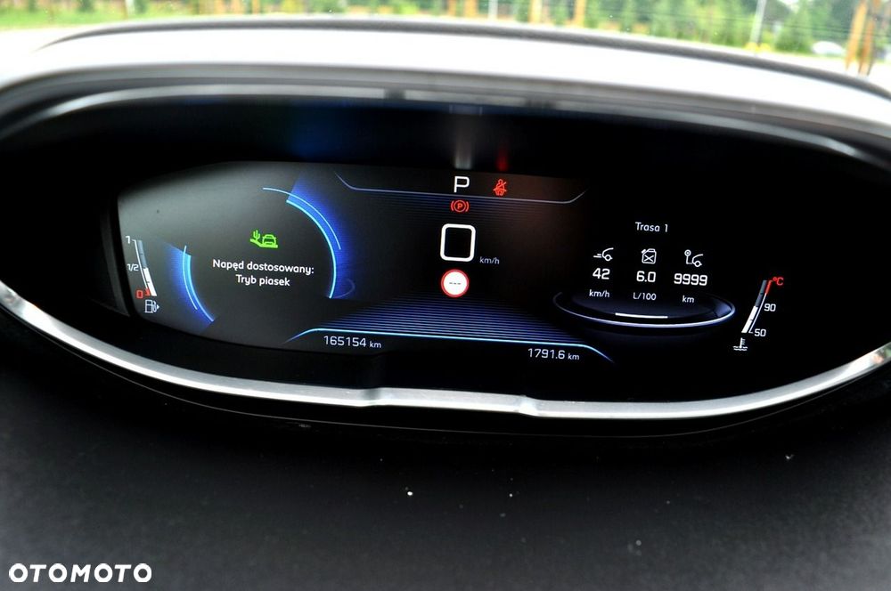 Peugeot 3008 1.6 BlueHDi Allure S&S - 25