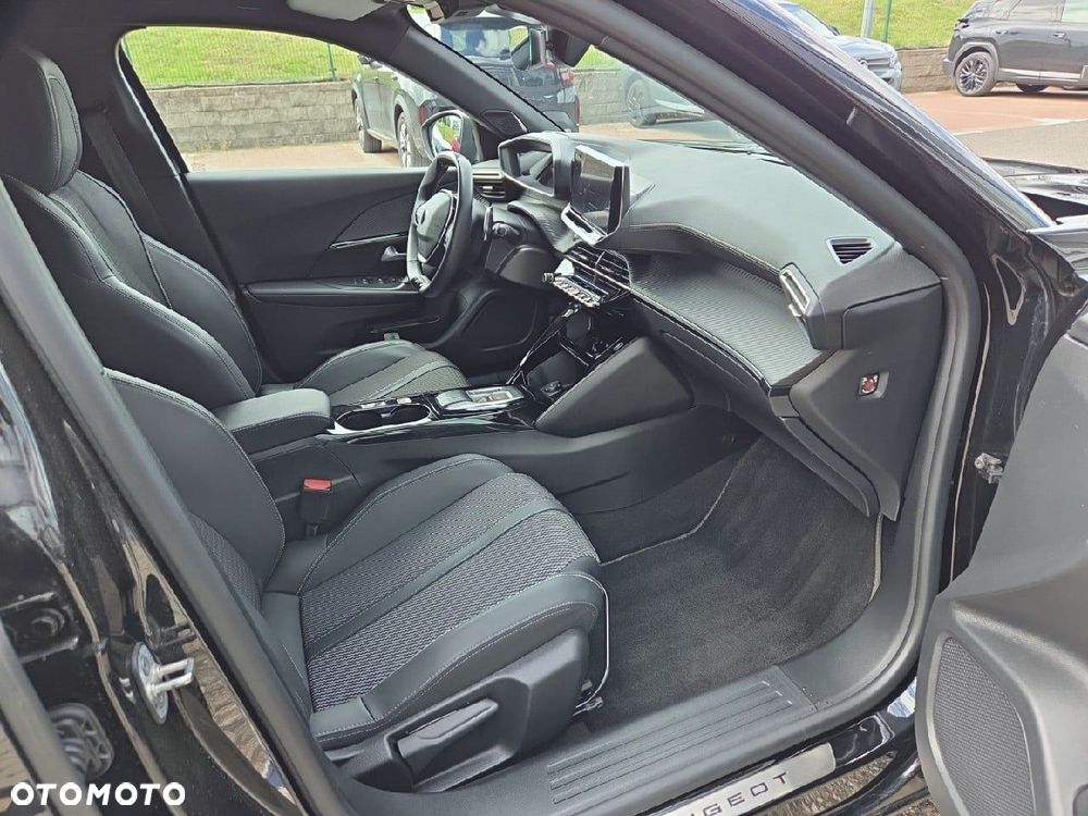 Peugeot 2008 1.2 PureTech GT S&S EAT8 - 12