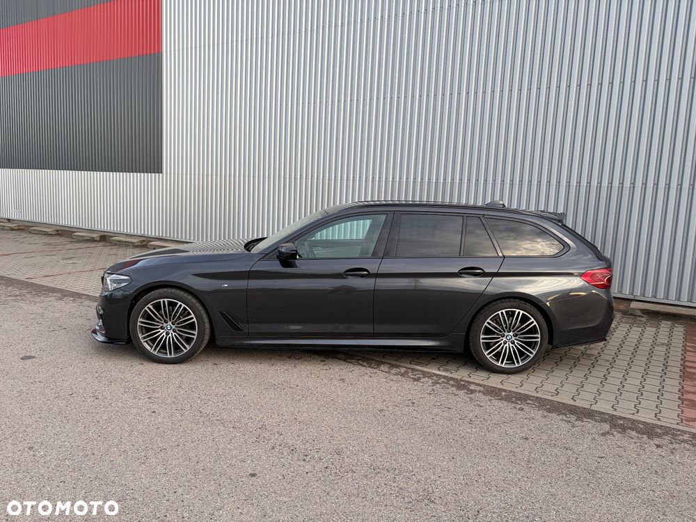 BMW Seria 5 520d xDrive M Sport sport - 2