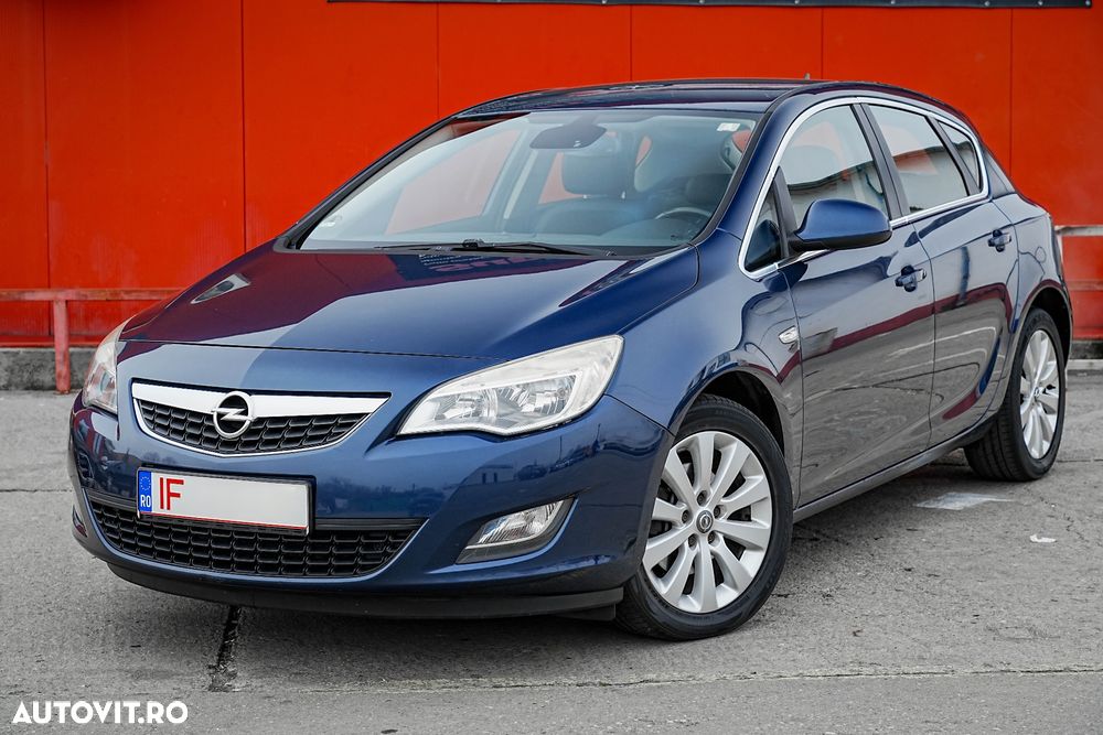 Opel Astra 2.0 CDTI DPF Automatik Cosmo - 1