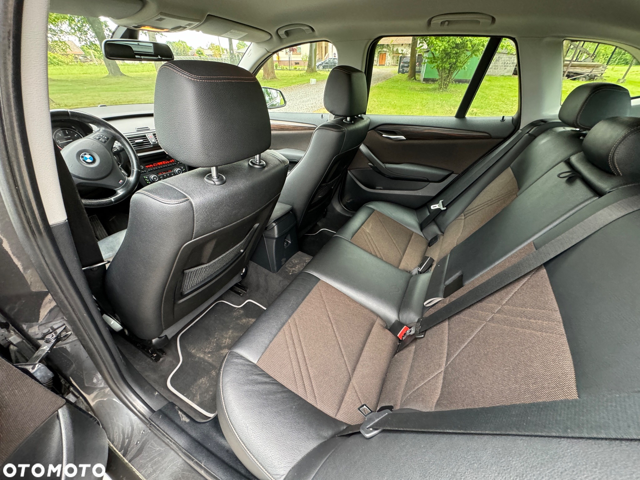 BMW X1 xDrive18d - 12