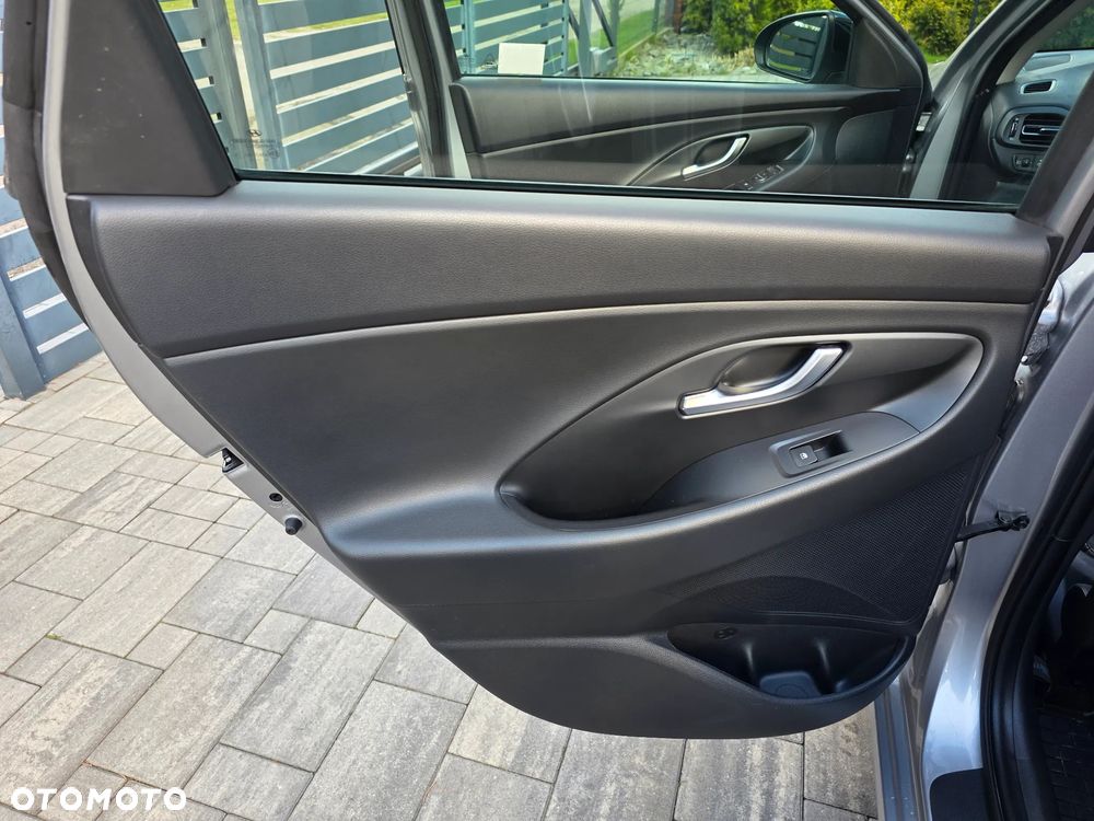 Hyundai i30 1.0 T-GDI Smart DCT - 13