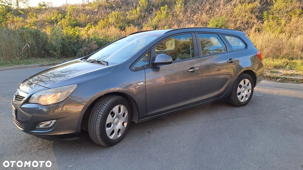 Opel Astra IV 1.4 T Enjoy - 2