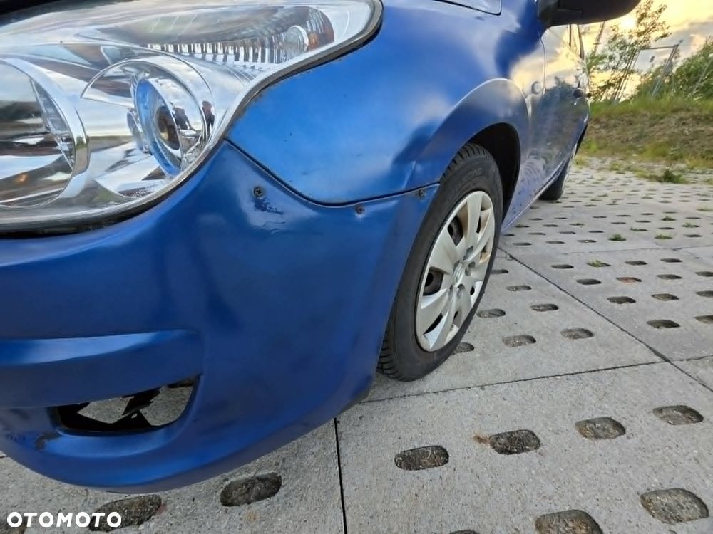 Hyundai i30 1.4 Base + - 16