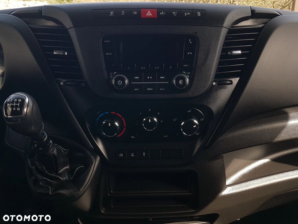 Iveco DAILY KONTENER NISKOPODŁOGOWY 4,43x2,23x2,42 SKLEP KAMPER FOODTRUCK BAR KLIMA KONIOWÓZ - 10