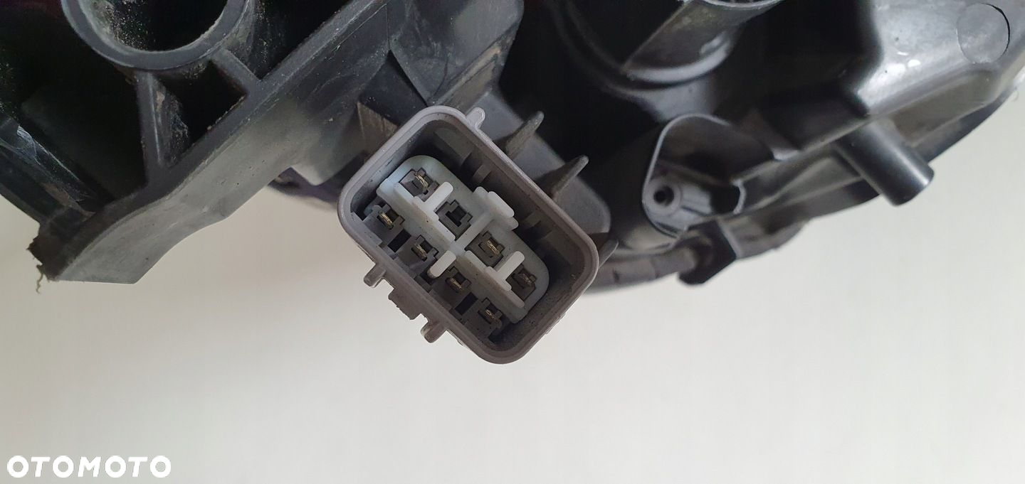 TOYOTA AURIS II 2 LIFT LAMPA LEWA PRZÓD EU - 6