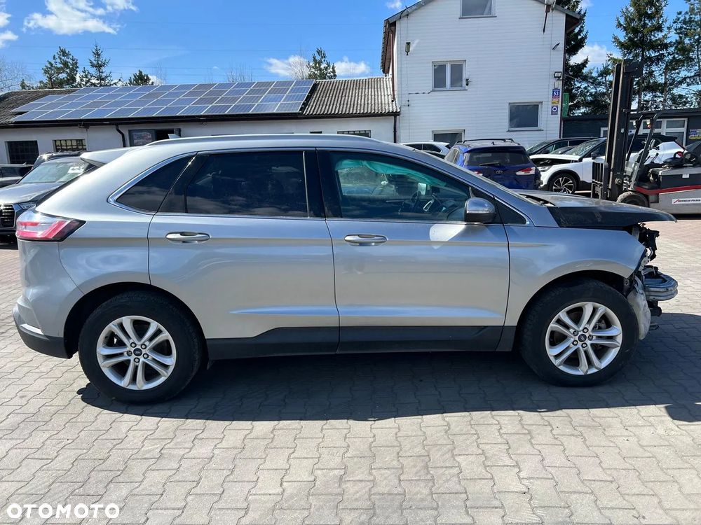 Ford Edge - 8