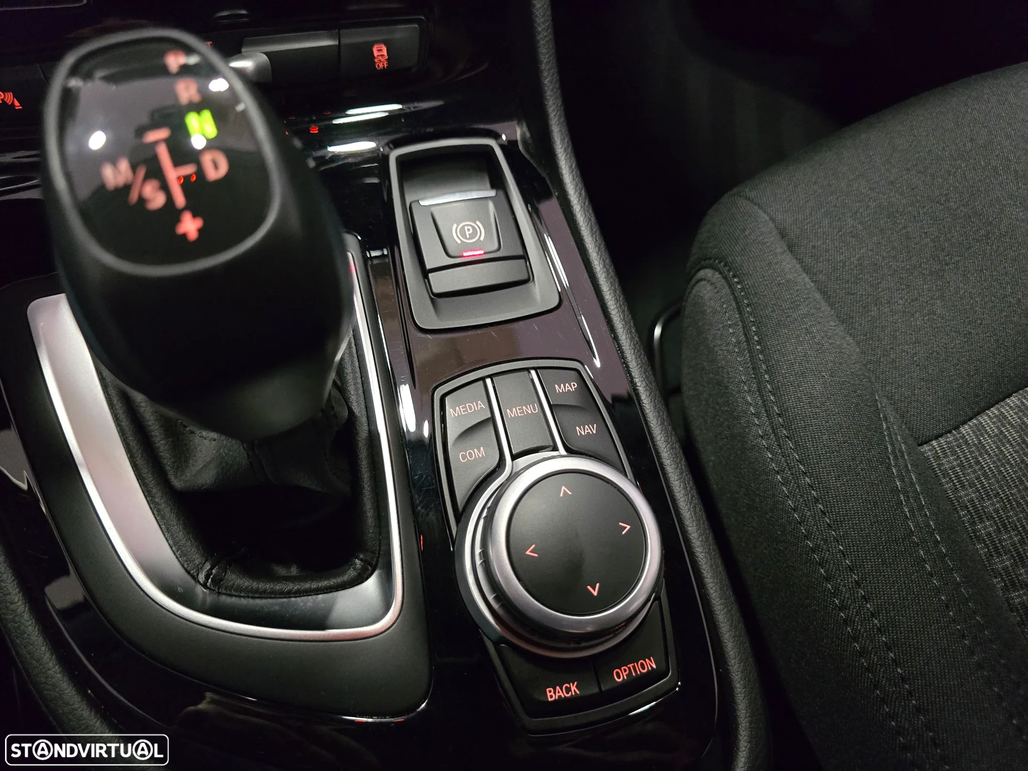 BMW 225xe Active Tourer Advantage - 29