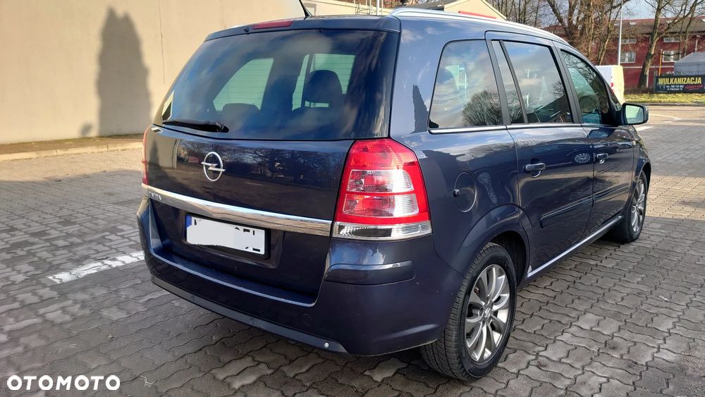 Opel Zafira 1.8 Navi - 6