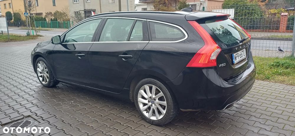 Volvo V60 D4 Summum - 35