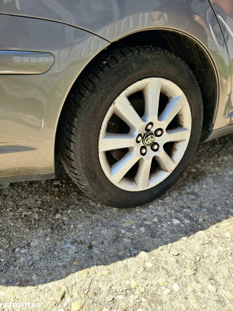 Toyota Avensis 1.8 VVT-i - 8