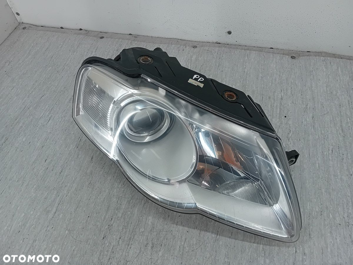 LAMPA PRZÓD PRAWA VW PASSAT B6 - 7