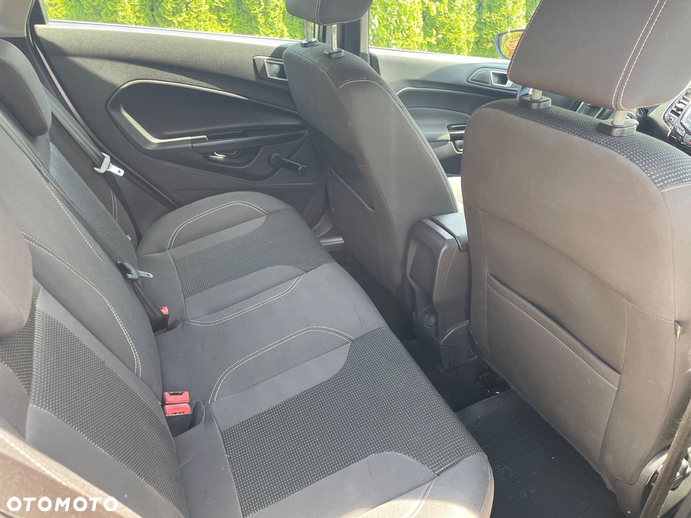 Ford Fiesta 1.5 TDCi Titanium - 8