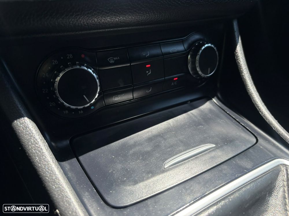 Mercedes-Benz CLA 200 - 20