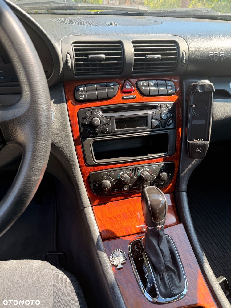 Mercedes-Benz Klasa C 200 Kompressor Automatik Classic - 15