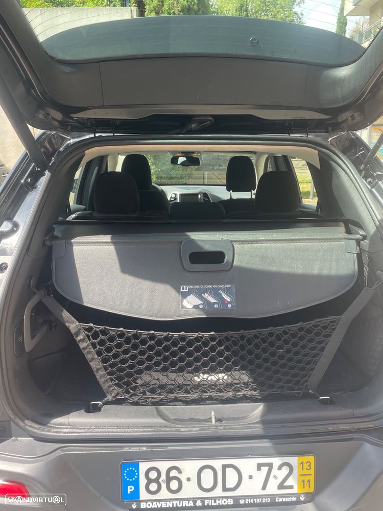 Jeep Cherokee 2.0 MJD Longitude - 10