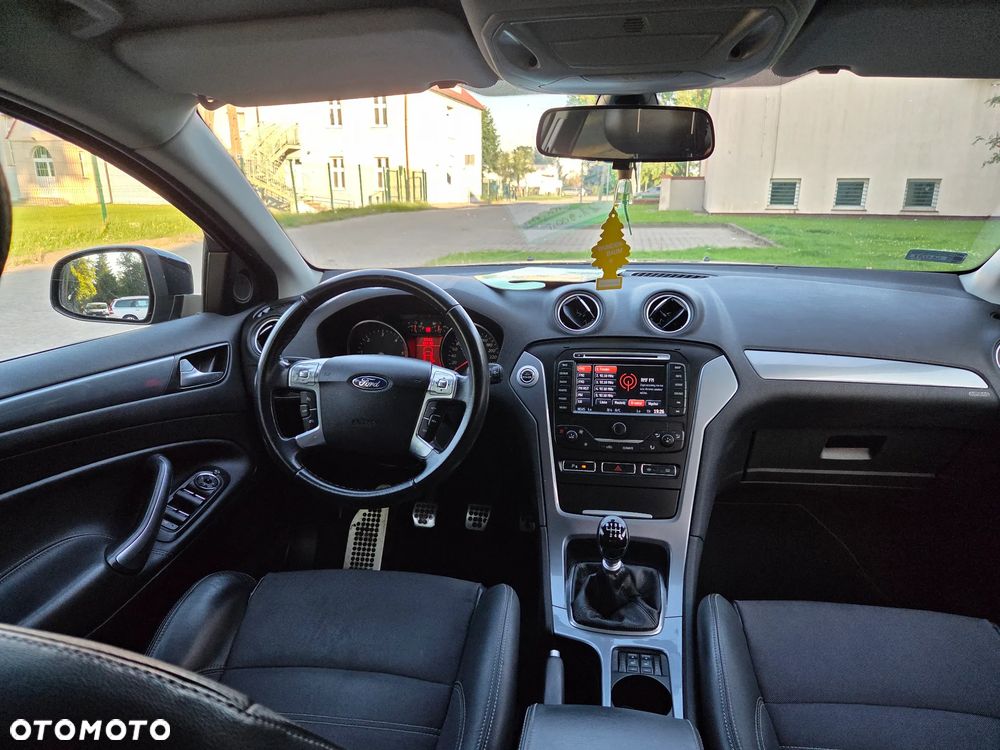 Ford Mondeo 2.0 TDCi Champions Edition - 11