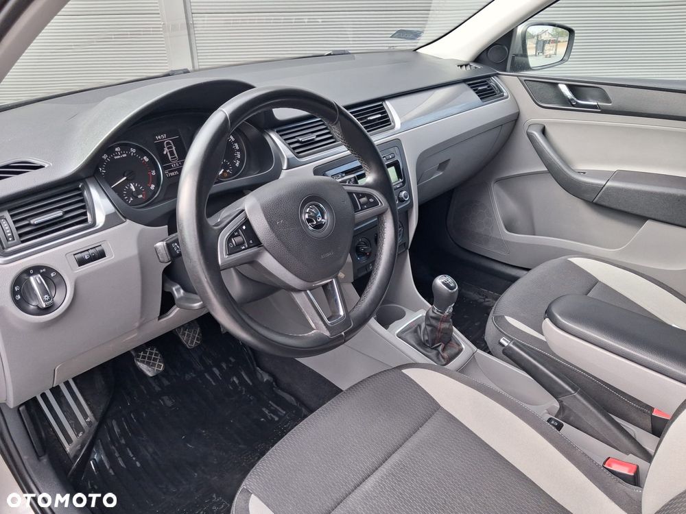 Skoda RAPID 1.2 TSI Elegance Max - 26
