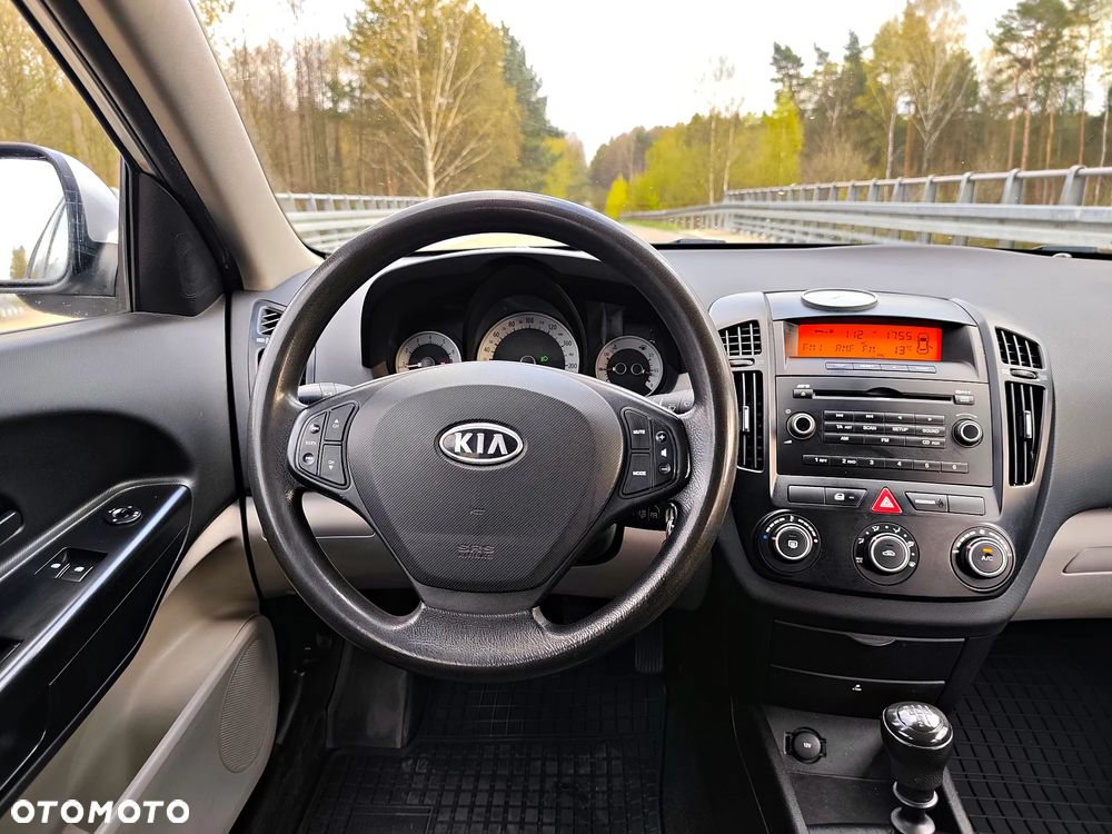 Kia Ceed 1.4 Comfort - 8