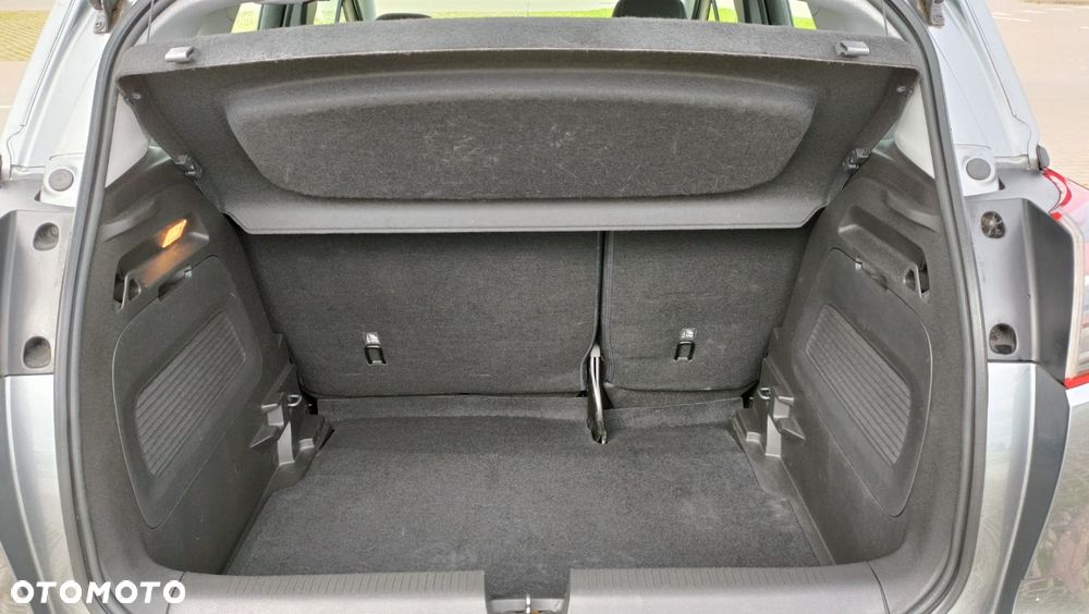 Opel Crossland X - 14